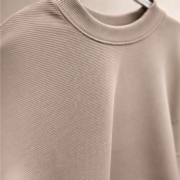 Zenana Outfitters Taupe Ribbed Top NWT Size Medium - Picture 3 of 6